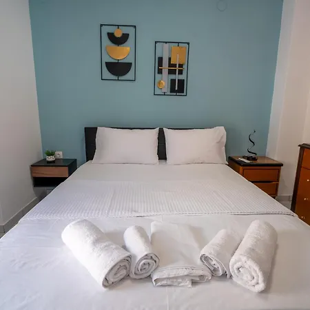 Apartment Seaside Family Apt, 2 Bedroom 80m From Sea, Quite Area *