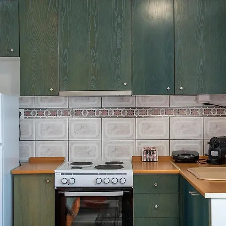 Apartment Seaside Family Apt, 2 Bedroom 80m From Sea, Quite Area