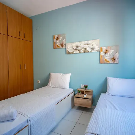 Seaside Family Apt, 2 Bedroom 80m From Sea, Quite Area Daire Orfánion